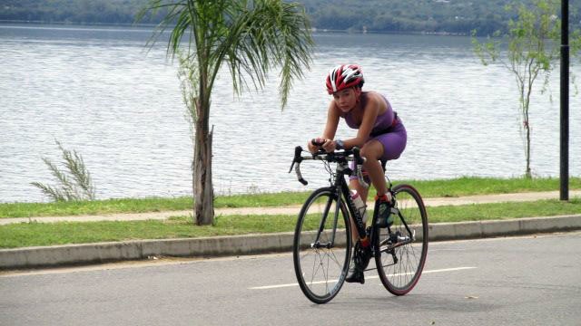 Los hermanos Brouwer arrasaron en Embalse