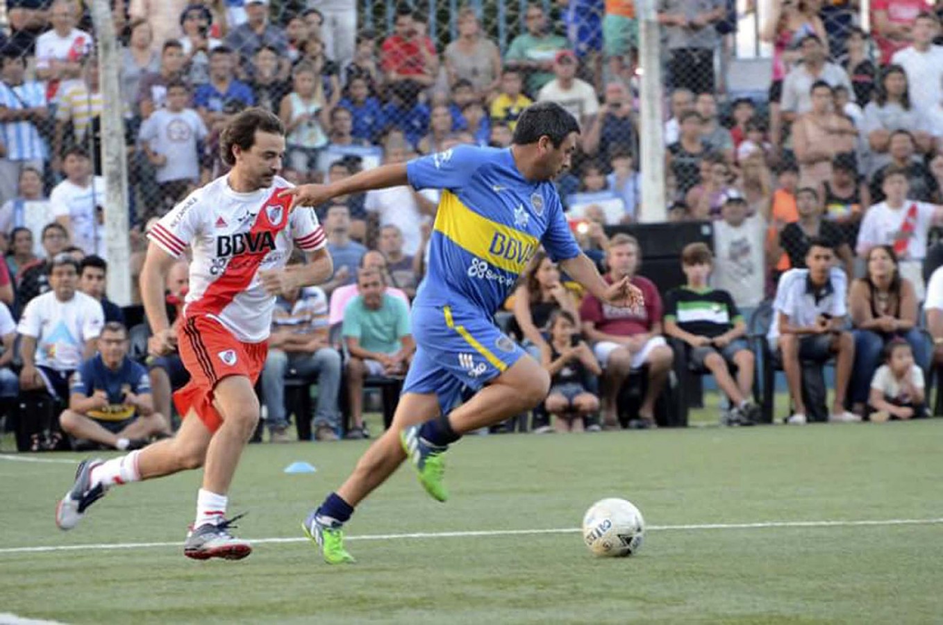 Las glorias, a puro gol en Carlos Paz