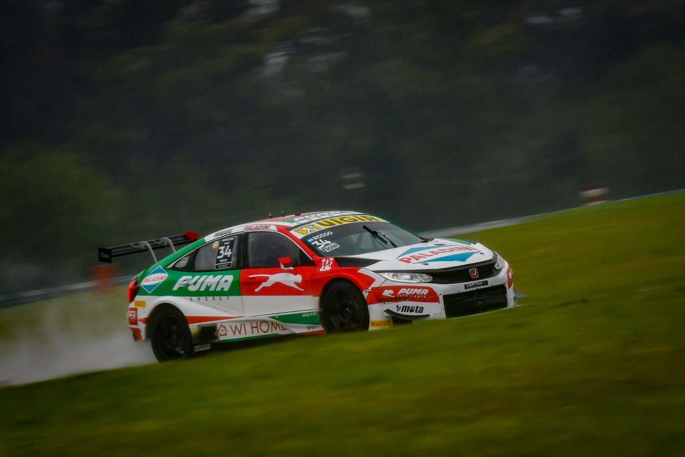 Honda volvió al podio de la mano del ''Colo'' Rosso