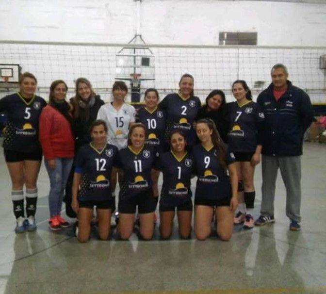 Sarmiento aplastó a Villa Allende