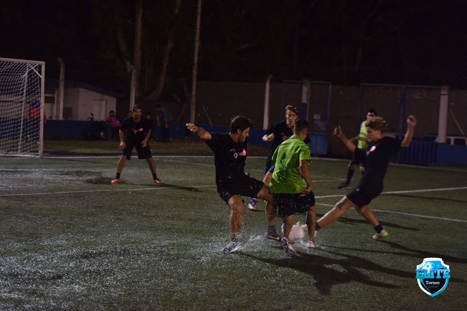 Torneo Elite: Revés al campeón