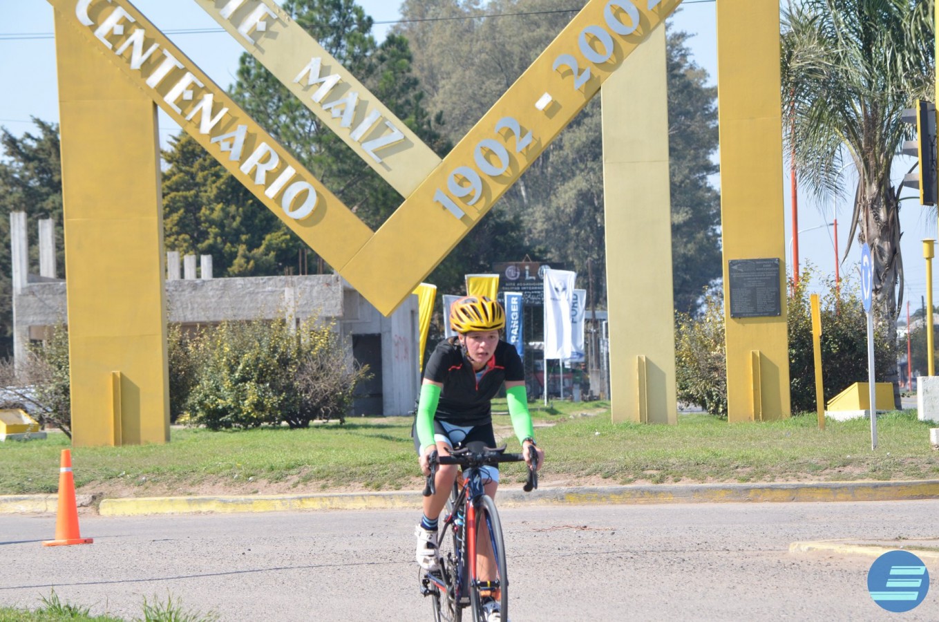 Ana Brouwer arrasó en Monte Maíz