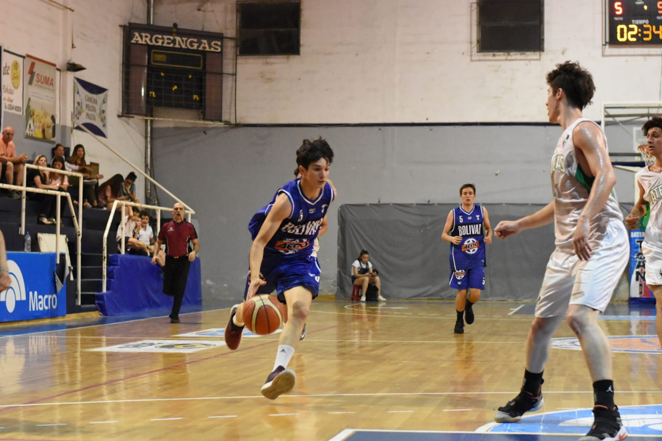 Bolívar no pudo con Atenas y quedó eliminado del Torneo Anual