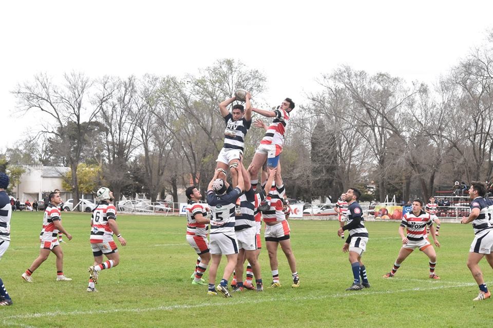 Carlos Paz RC frenó su envión en Villa María