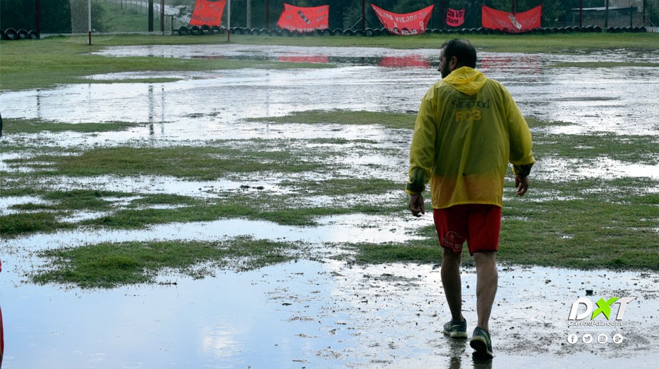 La lluvia paró la pelota 