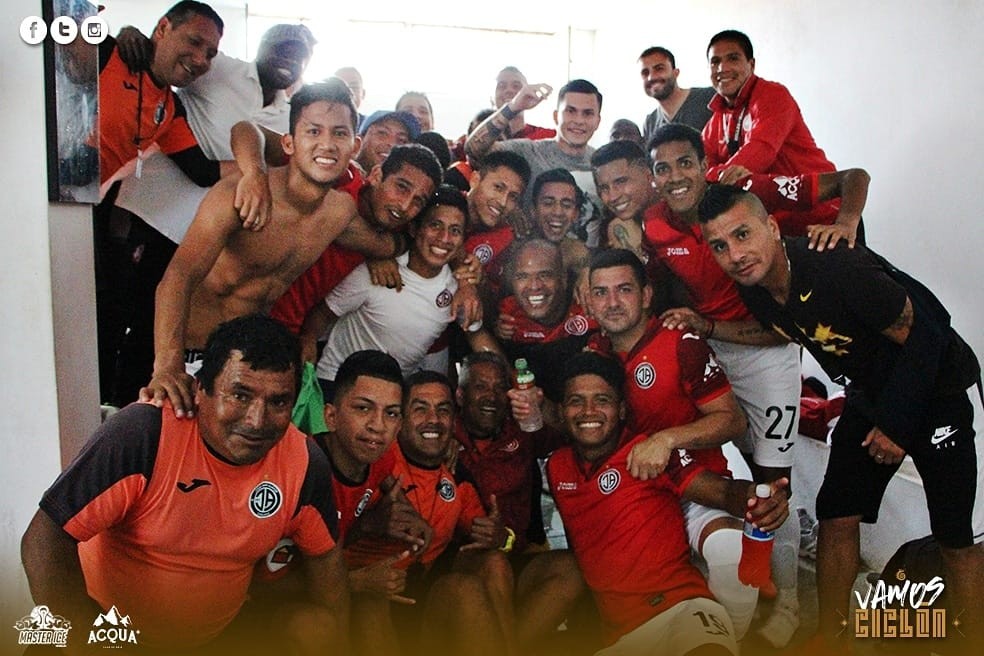 Video: ¡Gol de Molina en Perú!