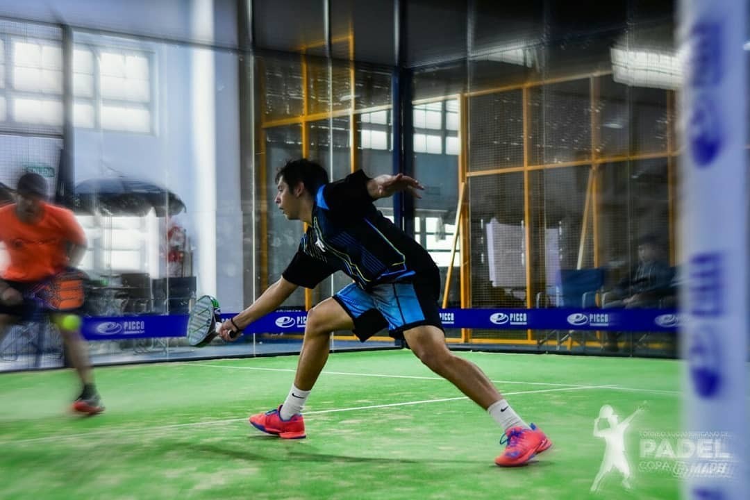 Pineda sigue sumando
