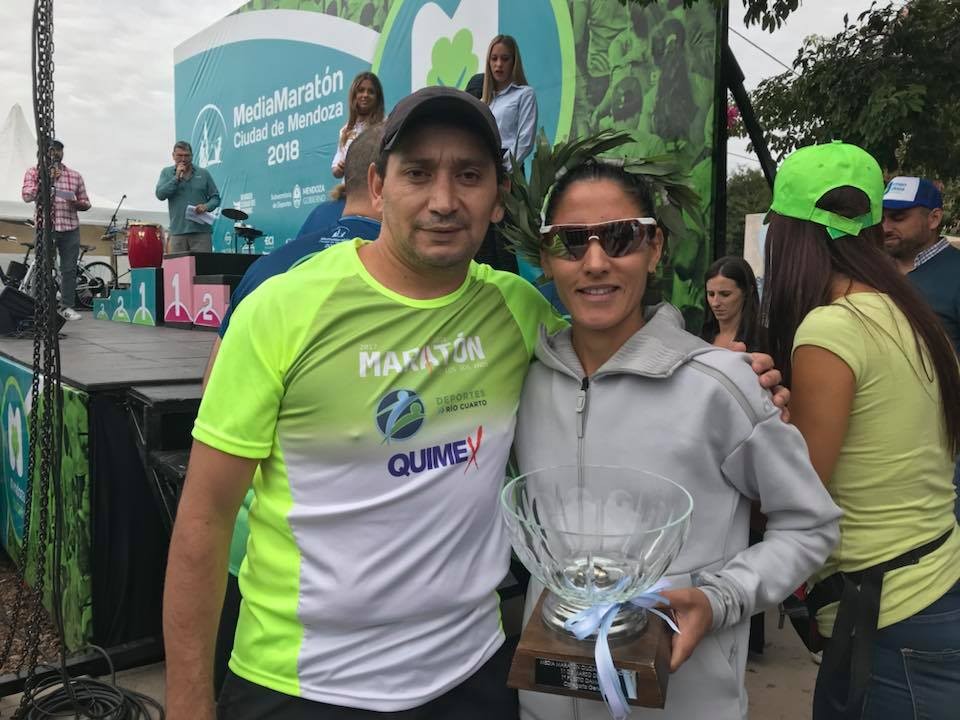 Rosa conquistó Mendoza