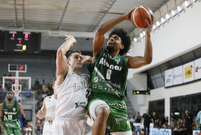 Atenas se despidió de Carlos Paz con un triunfo