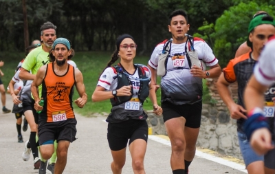 Casa grande, podios enormes