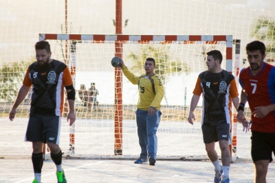 Hechos unos Leones