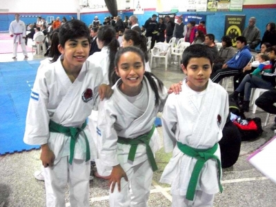 Karate: Carlos Paz se llenó de medallas en Villa Allende