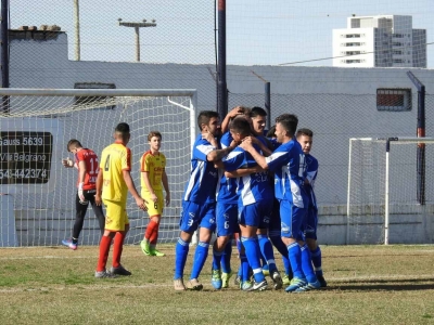 Atlético cortó su racha adversa con una goleada 