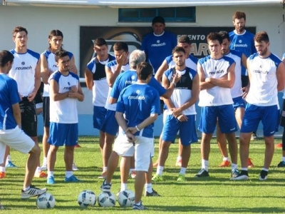 Díaz y Pittinari, ambos desde el arranque