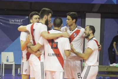 Rajczakowski, protagonista en el batacazo de River