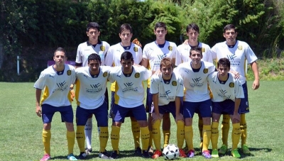 Cortita y al pie: Guido Gialleonardo
