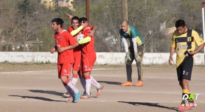 Por la zurda de Paredes