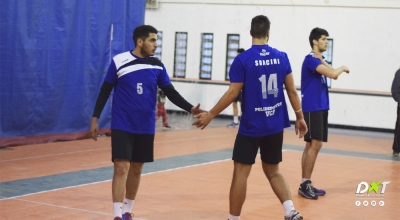 De cabeza a los play-off