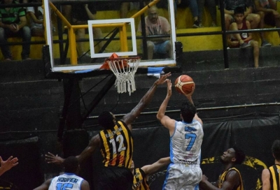 Video: ¡Victoria agónica de Oberá con el sello de Rupil!