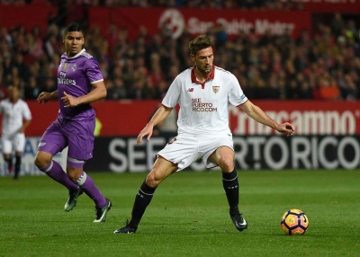 El cañazo del “Mudo” Vázquez a Varane