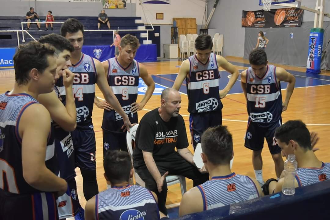 Bolívar cayó en casa y se despidió de los play-off