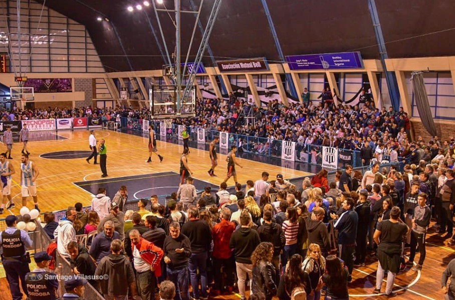 ¿Quién lo para a Bell?