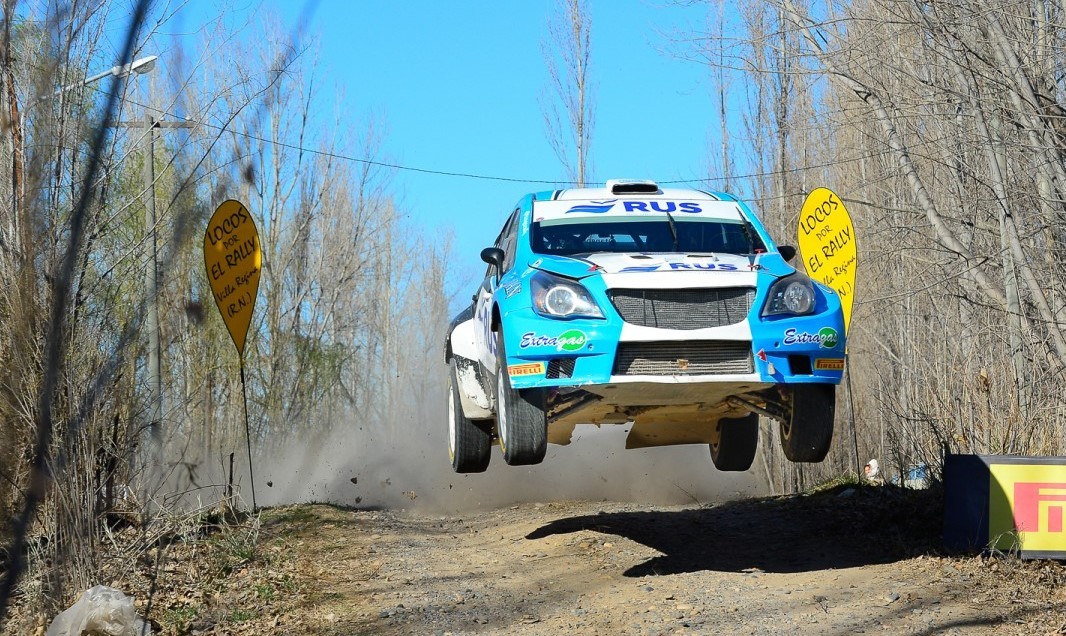 El doctor sigue al frente