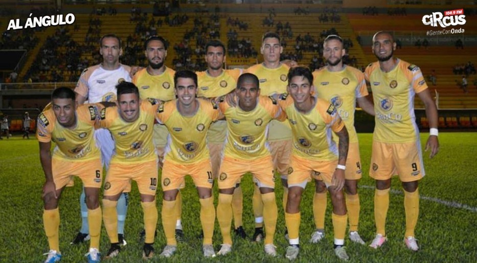 Argüello y Crucero bajaron al líder