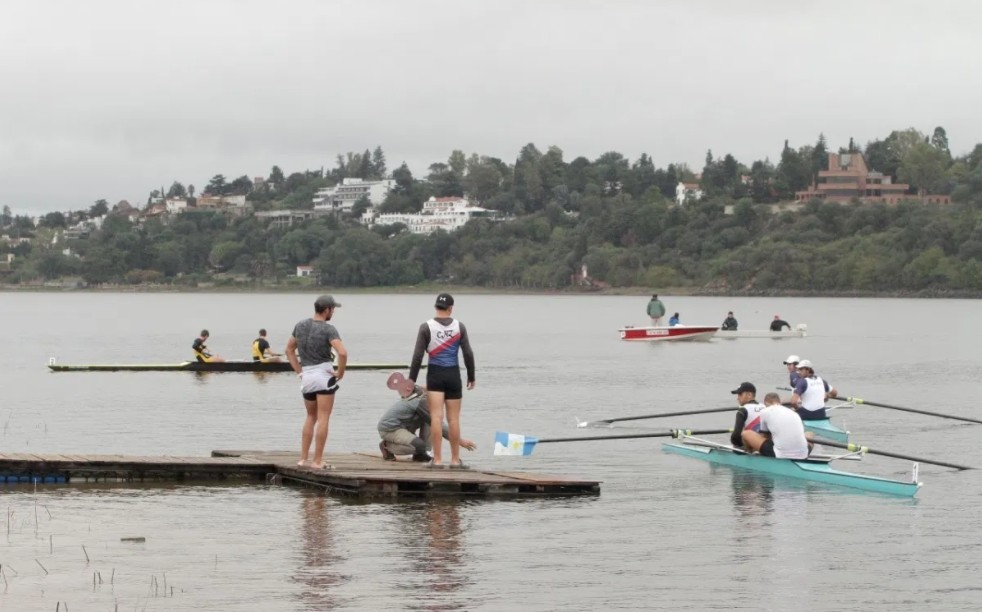 El mejor remo del país regresa al lago San Roque