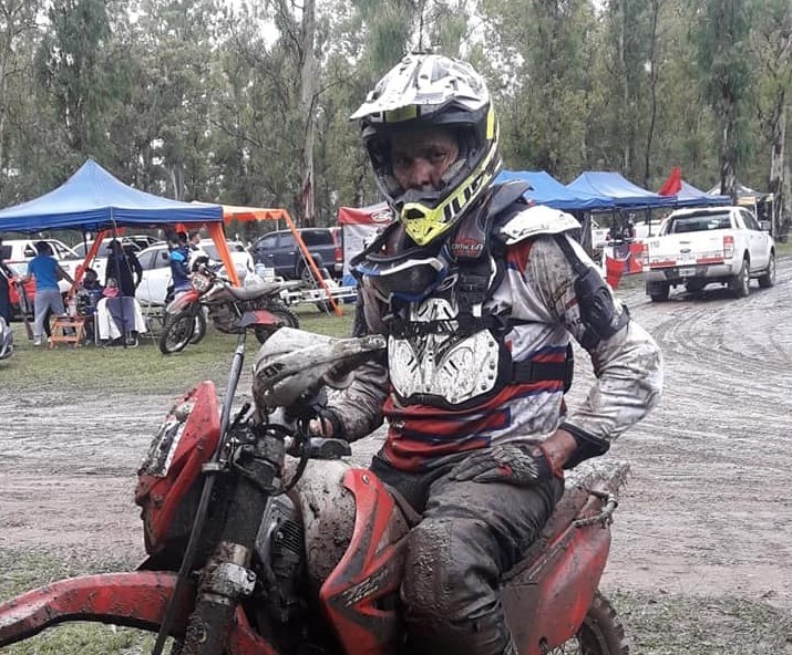 Cinco podios bajo la lluvia