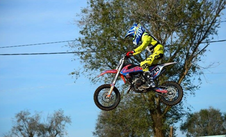 Piermarini trepa en el Provincial de Motocross