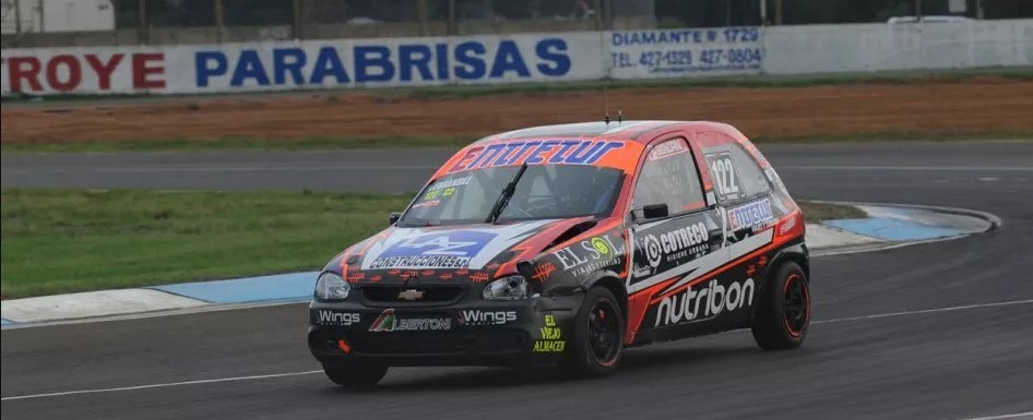 Matías Fernández, con auto reparado rumbo a Río Cuarto