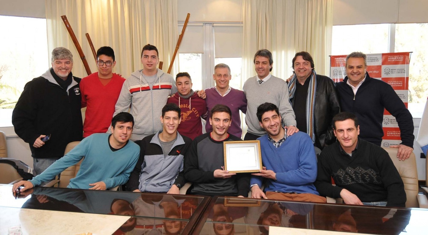 Recibidos como campeones