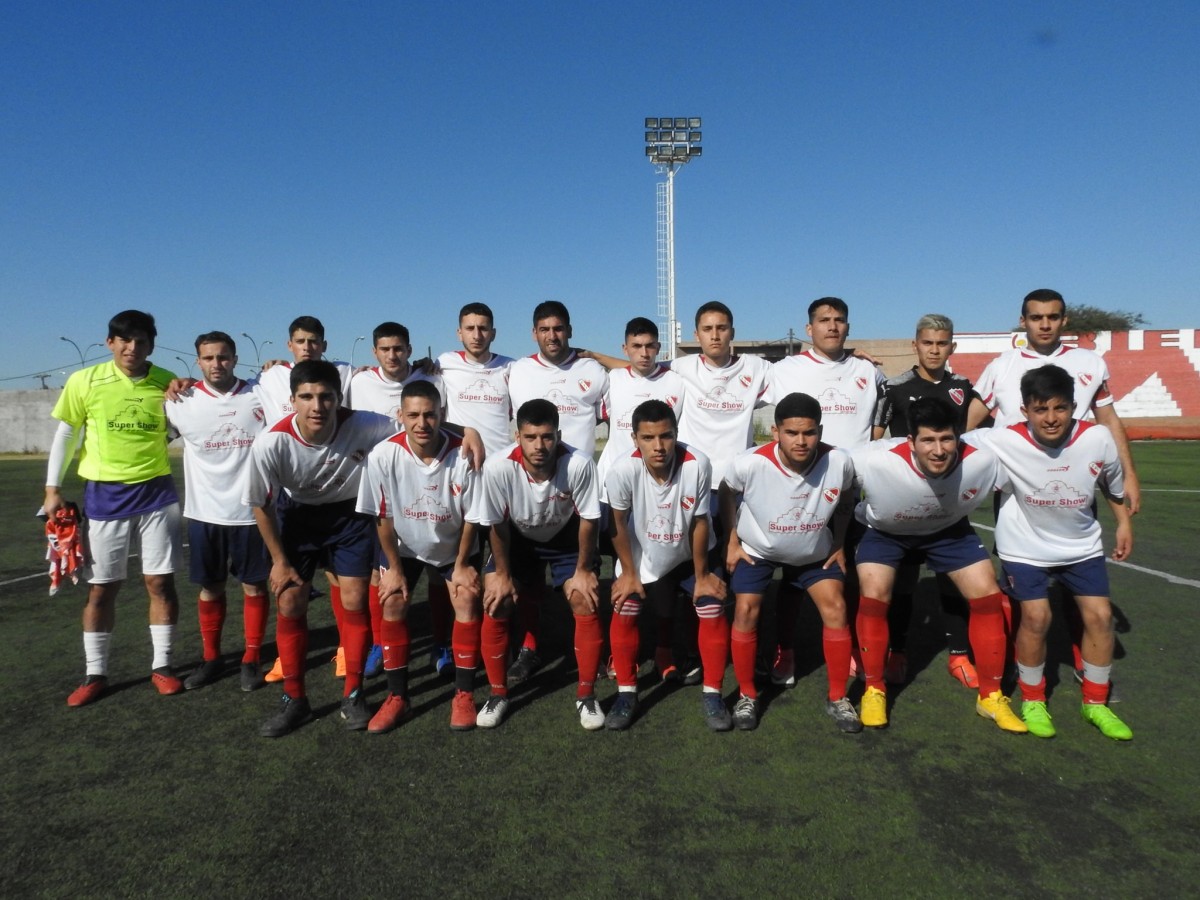 El rojo perdió la punta