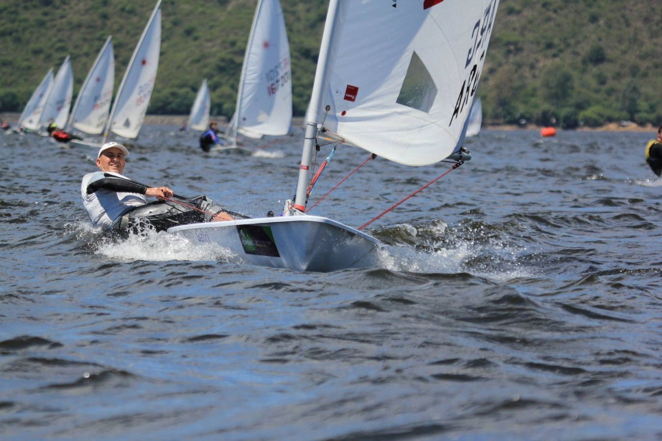 La mejor vela de Argentina llega al lago San Roque