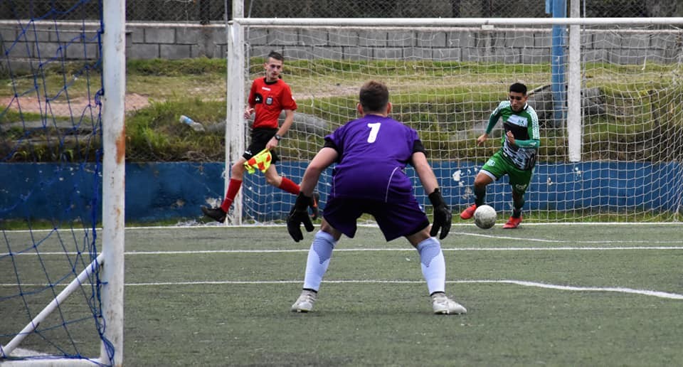 Atlético cayó frente a Camioneros