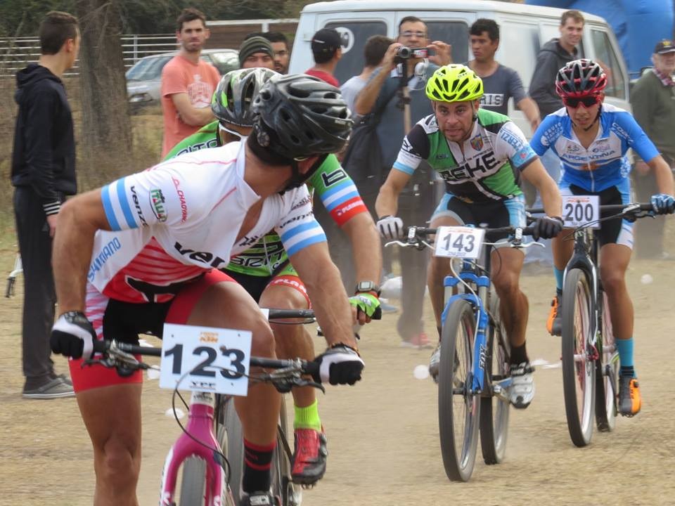 Se viene el Pekeño