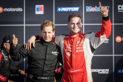 Juanpi Carrera se consagró en Chile