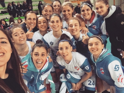 ¡Kiana y el Alma, a play-off!