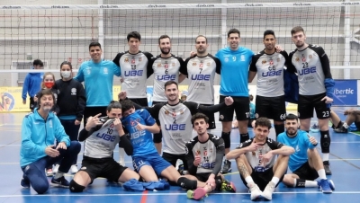 Con 15 pts. de Rajczakowski, Illa Grau mantuvo su invicto en España