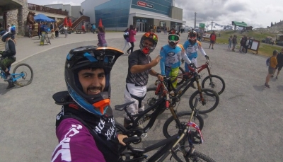 Los pibes al palo