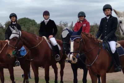 A los saltos en Mendiolaza