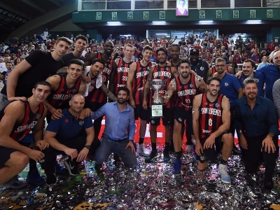 Cardo alzó la Supercopa 