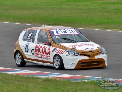 D´Angelo hizo la pole y sueña con el título 