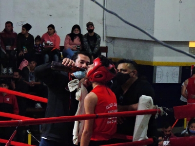 Vuelve el boxeo profesional al Club Sarmiento