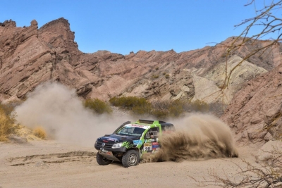 Pasaje al Dakar en mano
